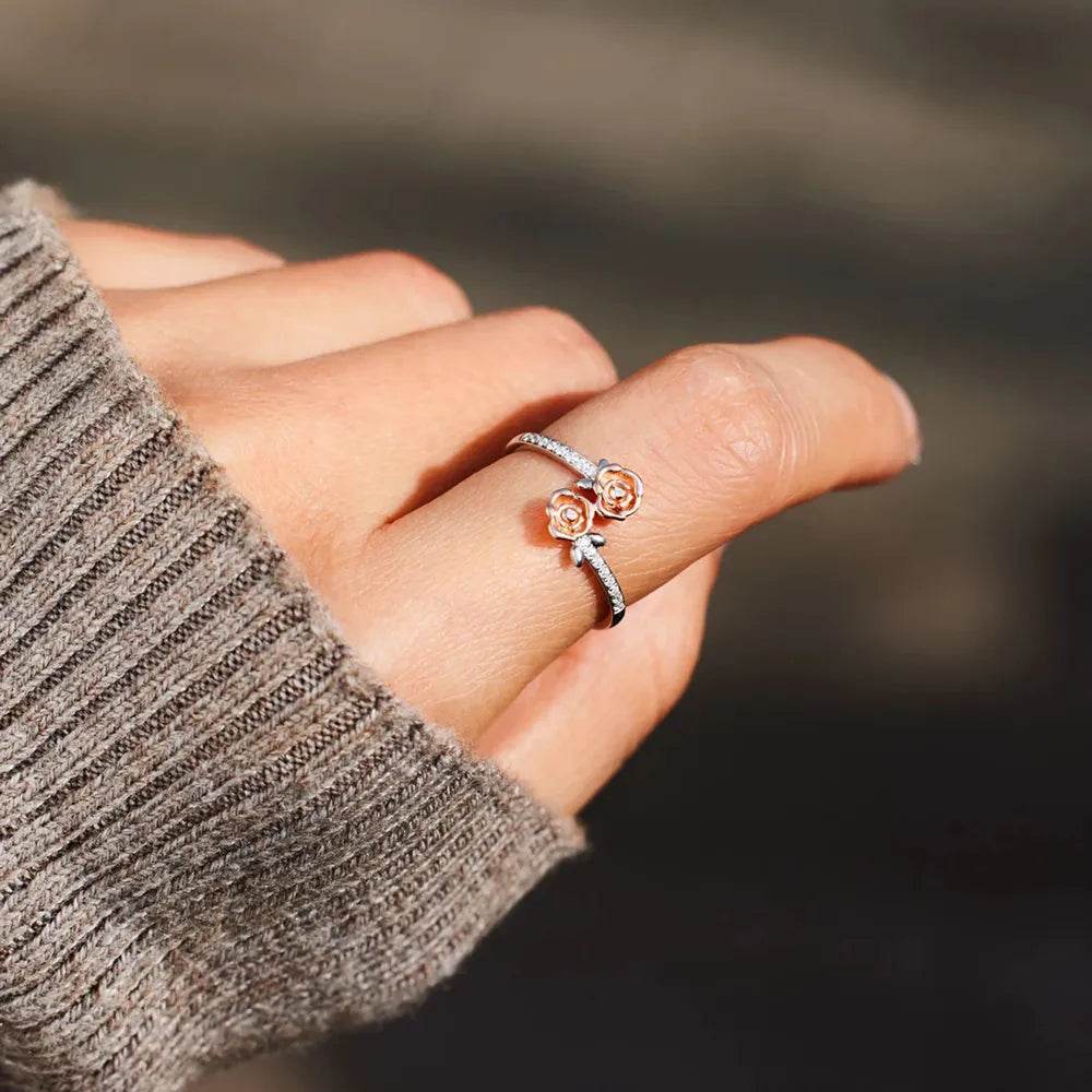 Rose Shape Inlaid Zircon Bypass Ring - luxurift