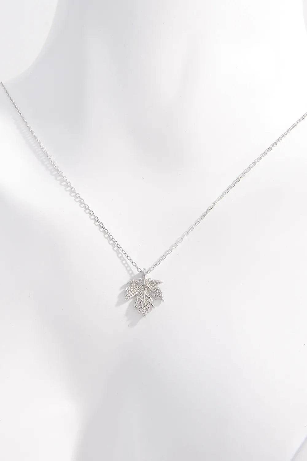 925 Sterling Silver Zircon Maple Leaf Necklace - luxurift