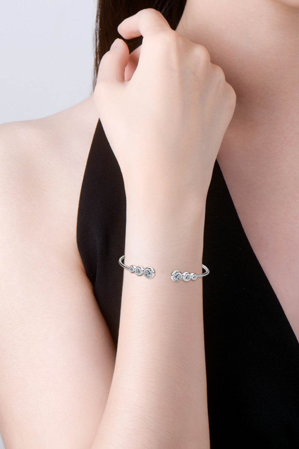 1.8 Carat Moissanite 925 Sterling Silver Bracelet - luxurift