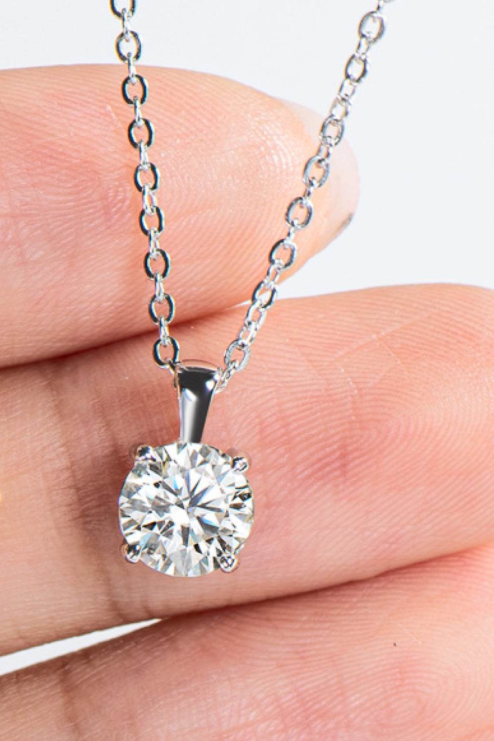 925 Sterling Silver 1 Carat Moissanite Chain-Link Necklace - luxurift