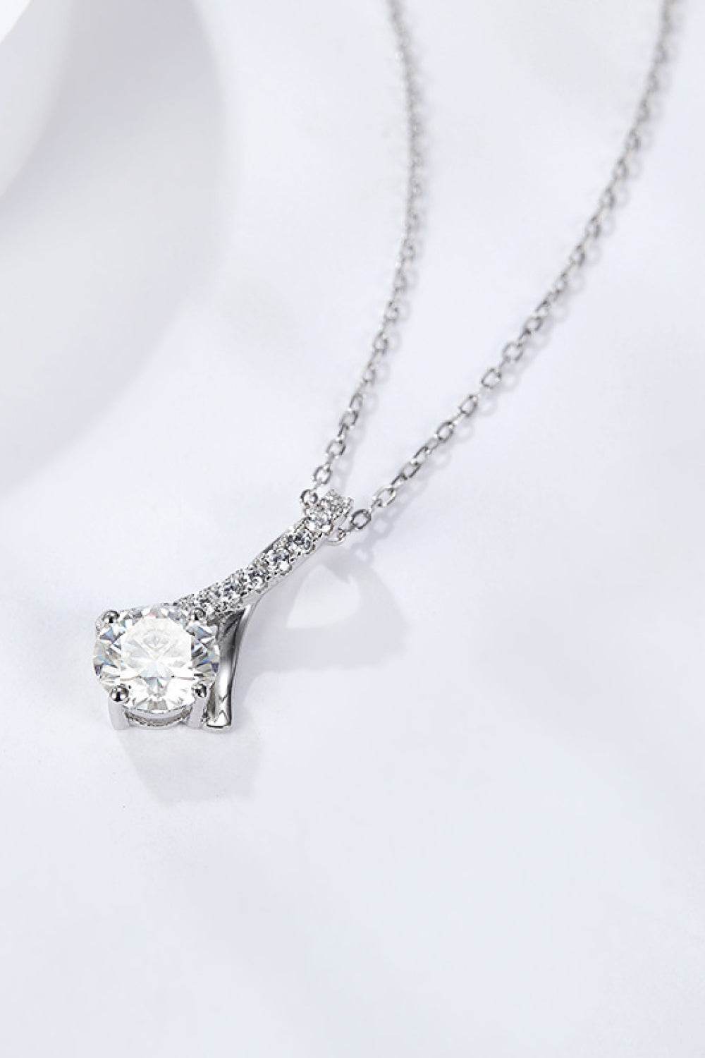 Special Occasion 1 Carat Moissanite Pendant Necklace - luxurift