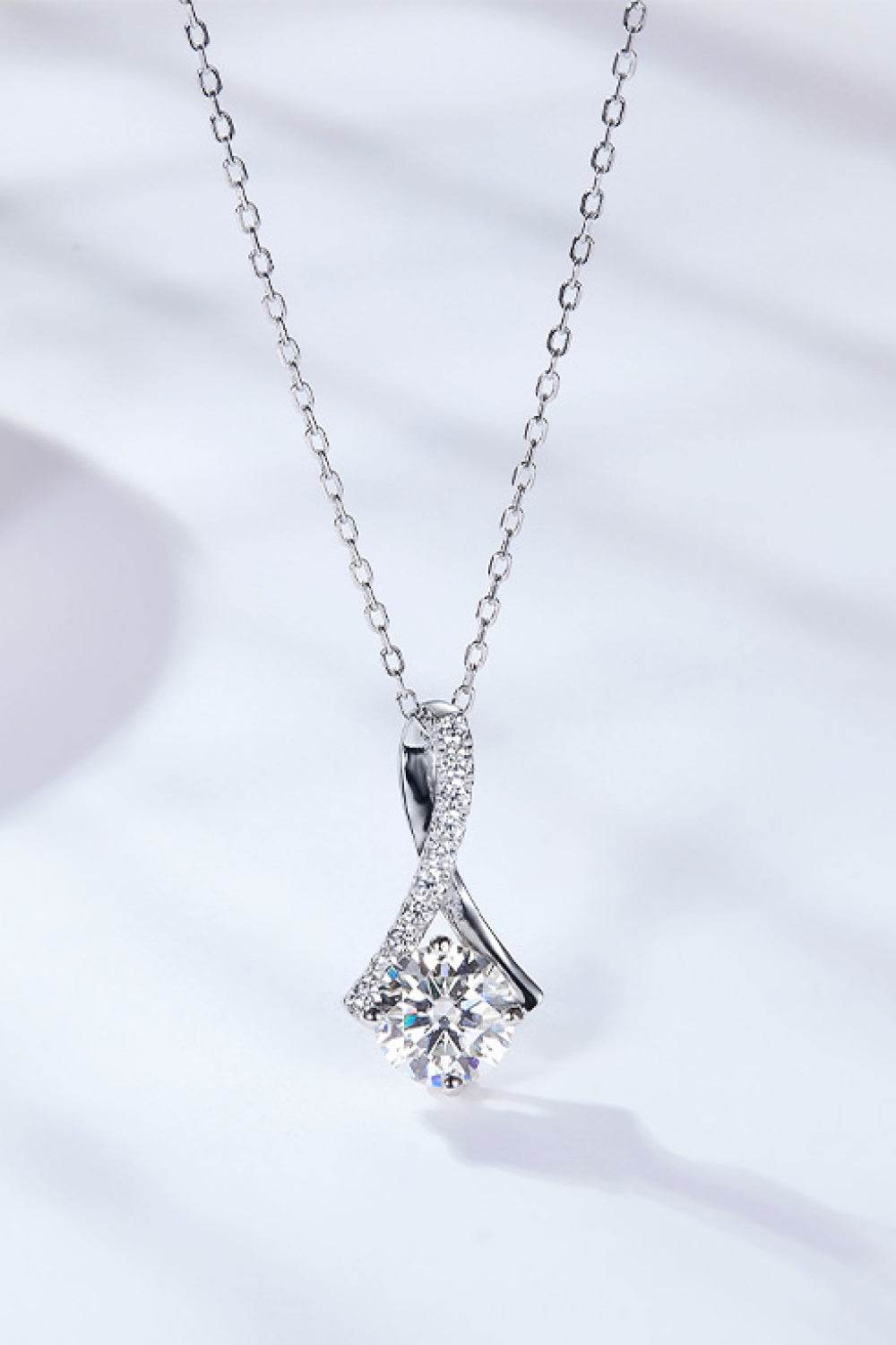 Special Occasion 1 Carat Moissanite Pendant Necklace - luxurift