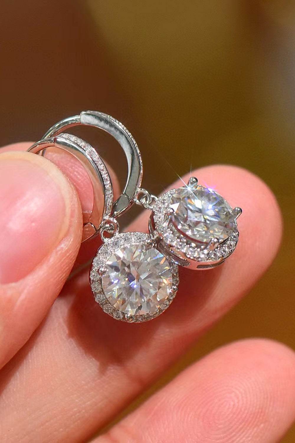 2 Carat Moissanite Round Drop Earrings - luxurift