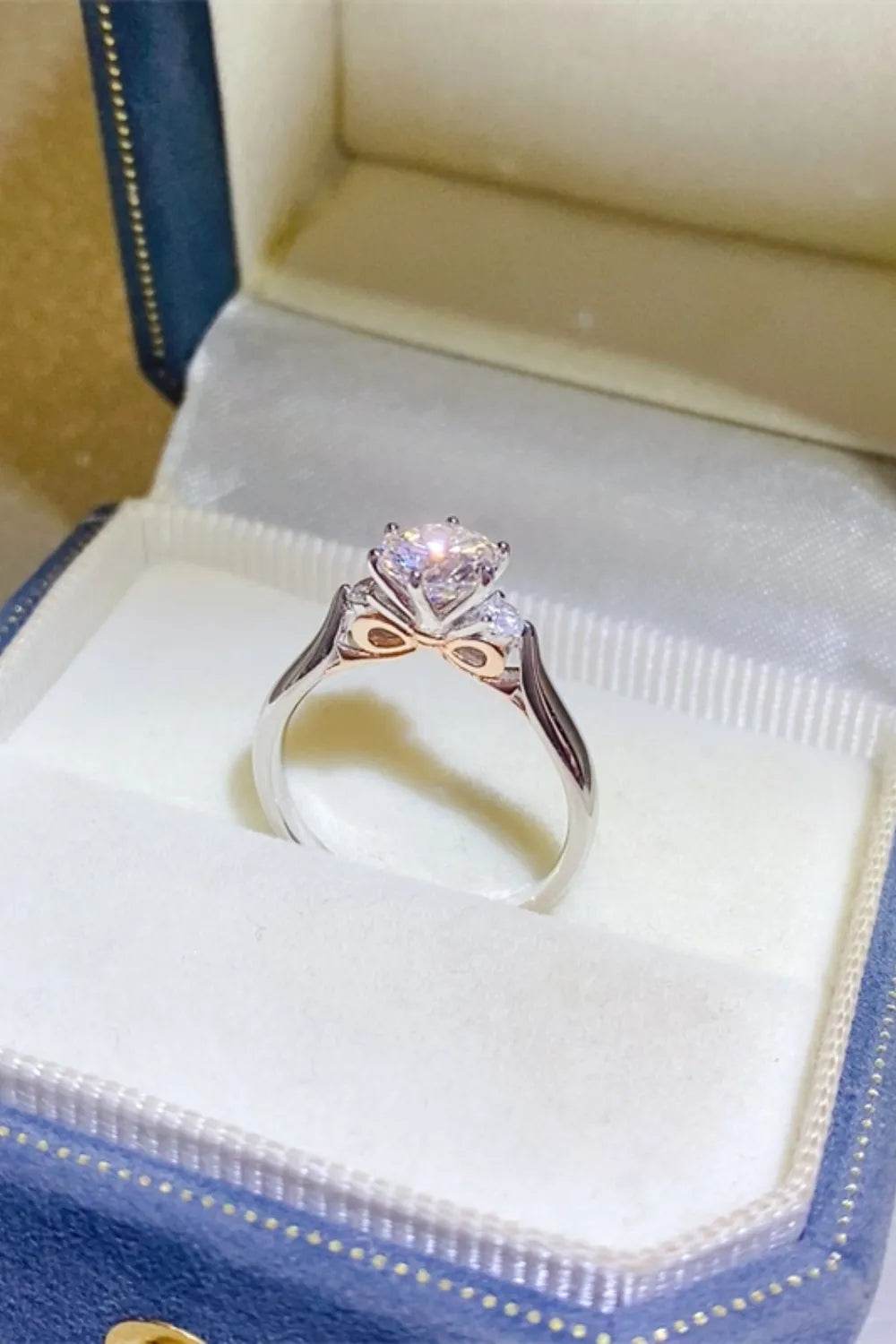 2 Carat Moissanite 925 Sterling Silver Ring - luxurift