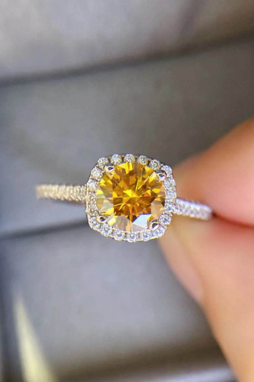 Feel Your Love 3 Carat Moissanite Ring - luxurift