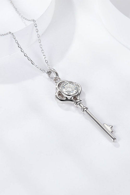 925 Sterling Silver 1 Carat Moissanite Key Pendant Necklace - luxurift