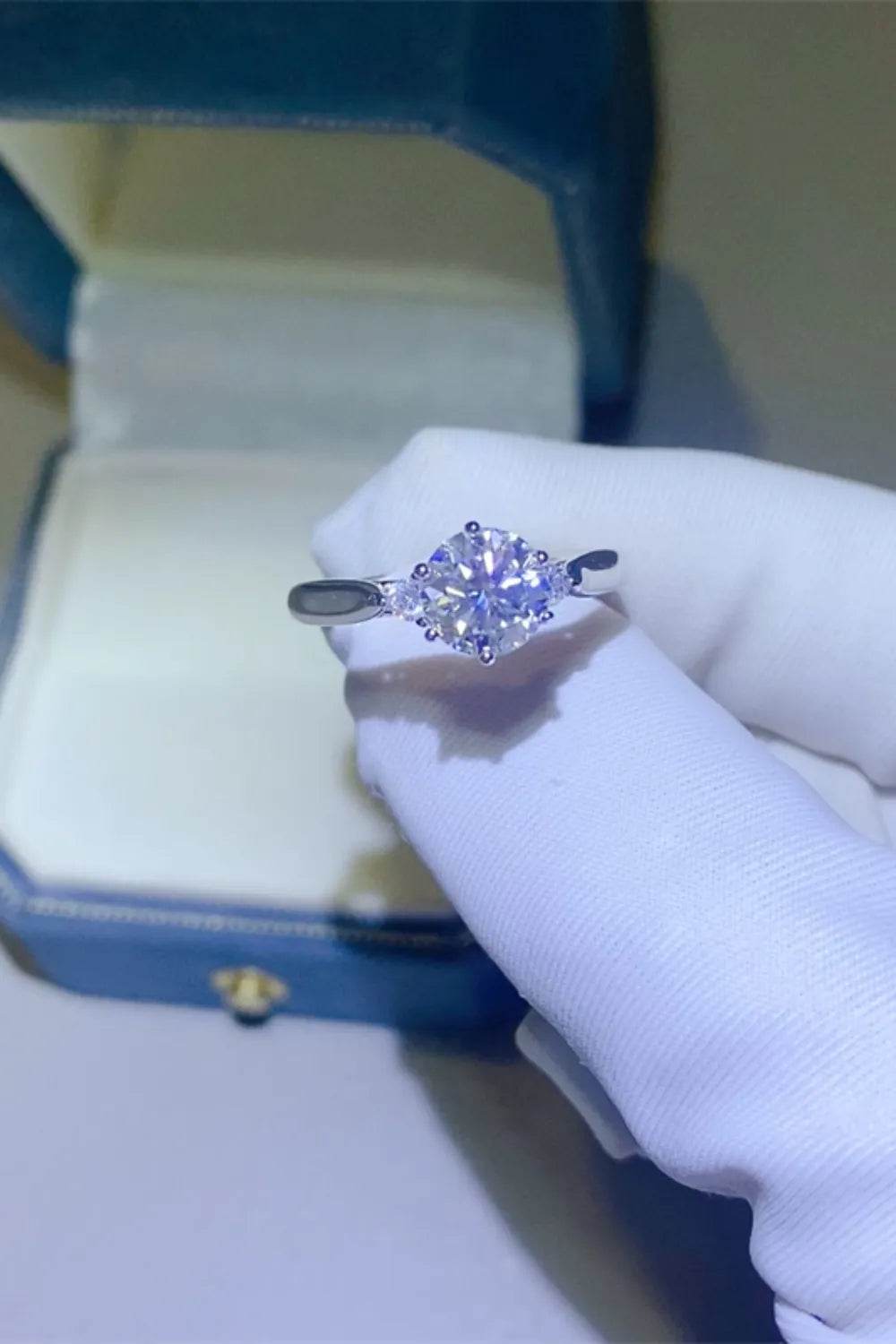 2 Carat Moissanite 925 Sterling Silver Ring - luxurift
