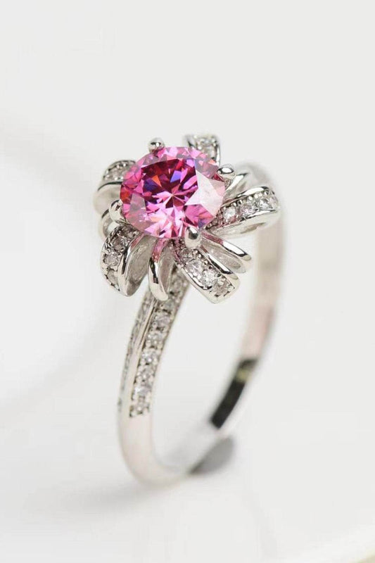 1 Carat Moissanite Flower-Shaped Ring - luxurift