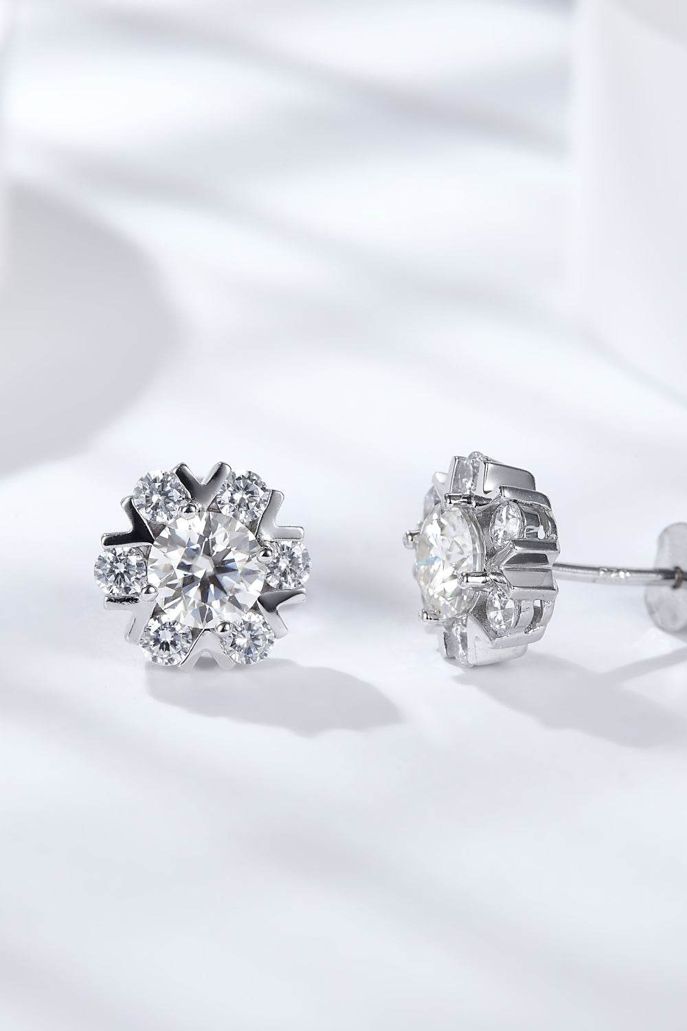 925 Sterling Silver Moissanite Stud Earrings - luxurift