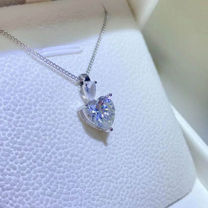 2 Carat Moissanite 925 Sterling Silver Heart Pendant Necklace - luxurift