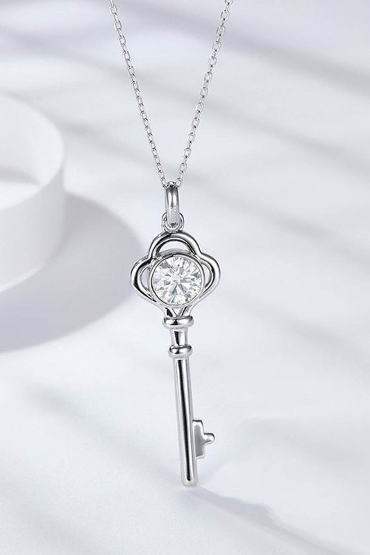 925 Sterling Silver 1 Carat Moissanite Key Pendant Necklace - luxurift