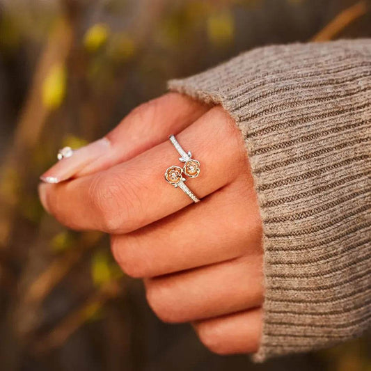 Rose Shape Inlaid Zircon Bypass Ring - luxurift