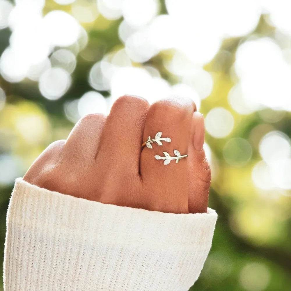 925 Sterling Silver Zircon Leaf Shape Ring - luxurift
