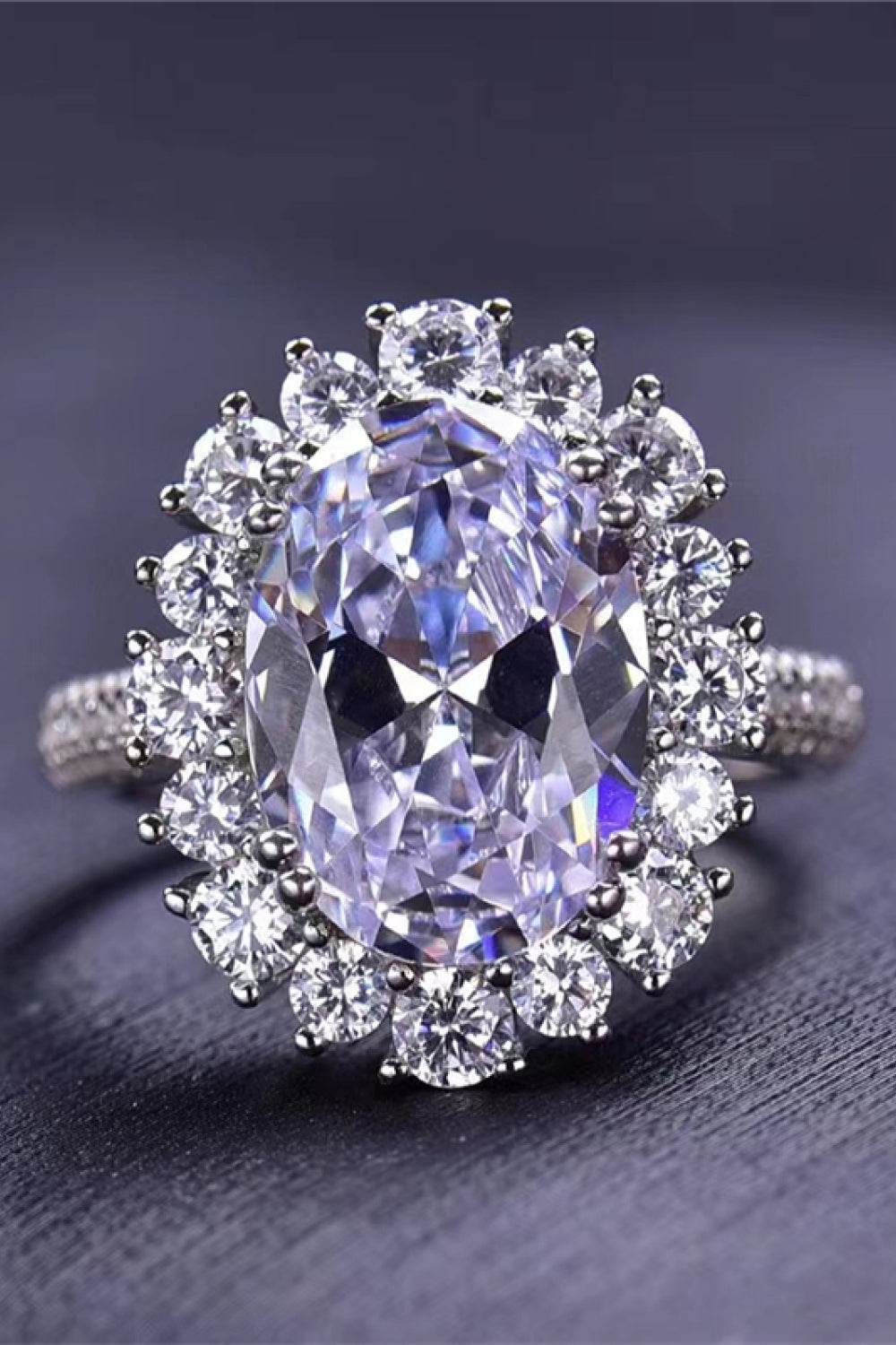 8 Carat Oval Moissanite Ring - luxurift