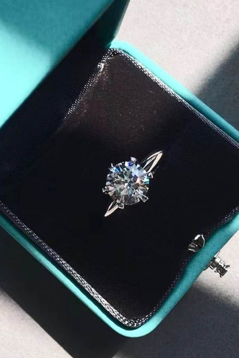Adored 925 Sterling Silver 3 Carat Moissanite 6-Prong Ring - luxurift
