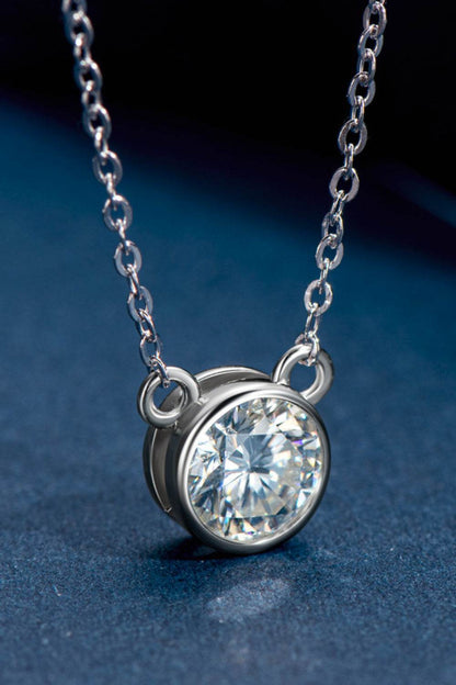 925 Sterling Silver 1 Carat Moissanite Round Pendant Necklace - luxurift