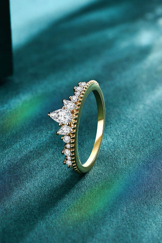 Crown Shape Moissanite Ring - luxurift