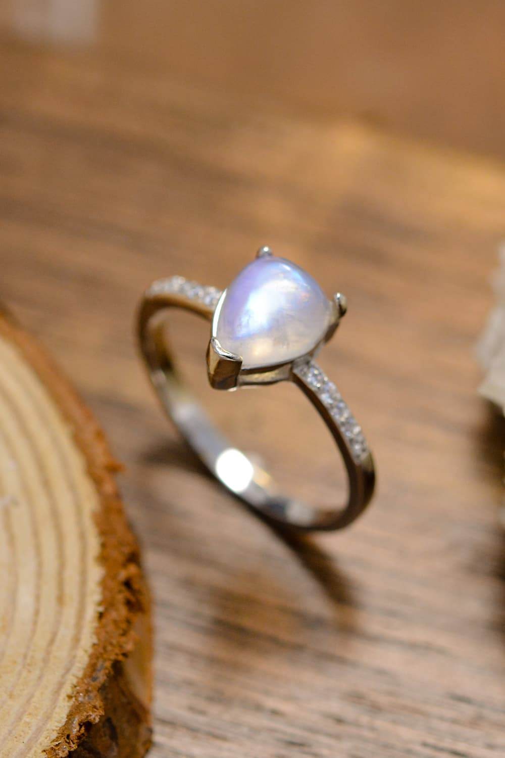 High Quality Natural Moonstone Teardrop Side Stone Ring - luxurift