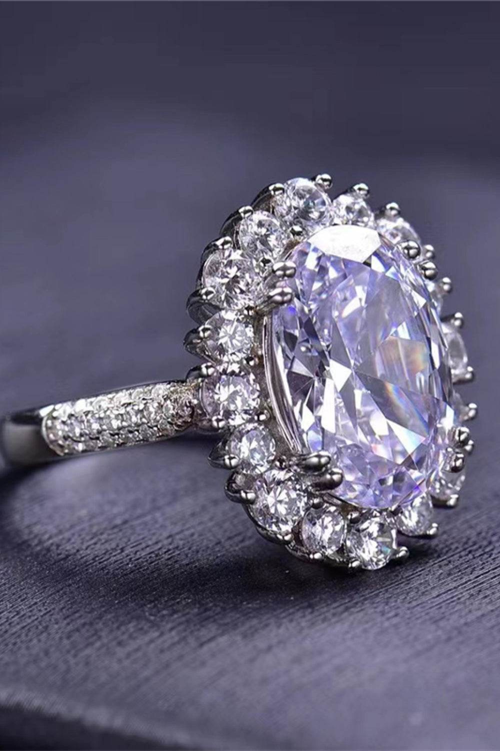 8 Carat Oval Moissanite Ring - luxurift