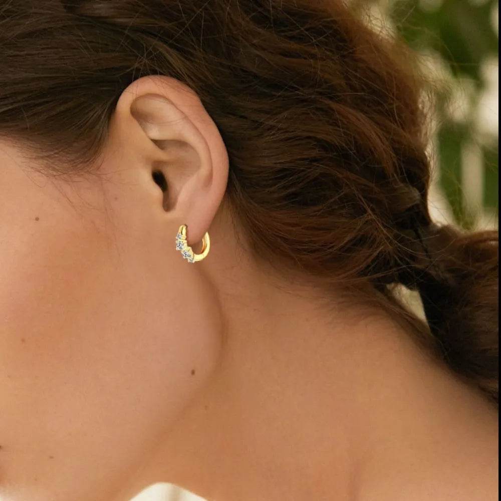 925 Sterling Silver Moissanite Huggie Earrings - luxurift